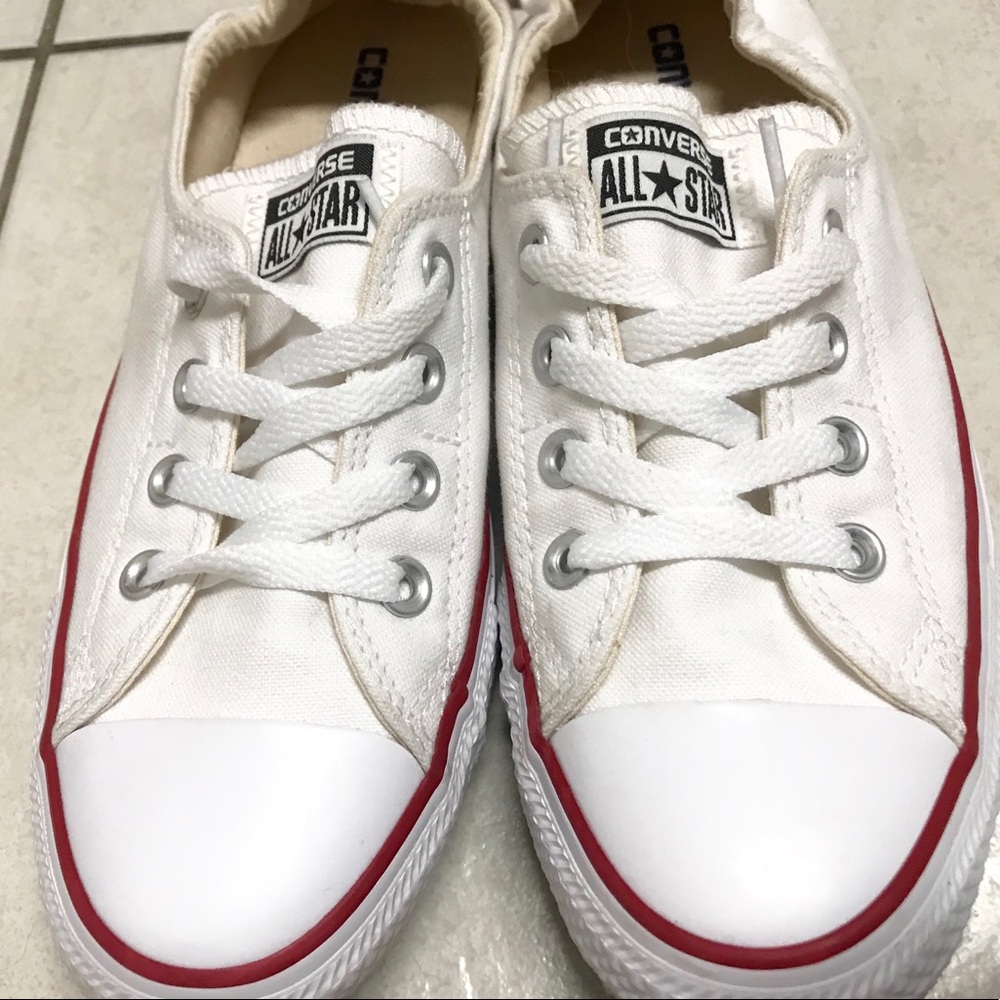 Size 9 Converse Shoreline in White